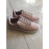 Sneakers roze met zilveren kettingen 